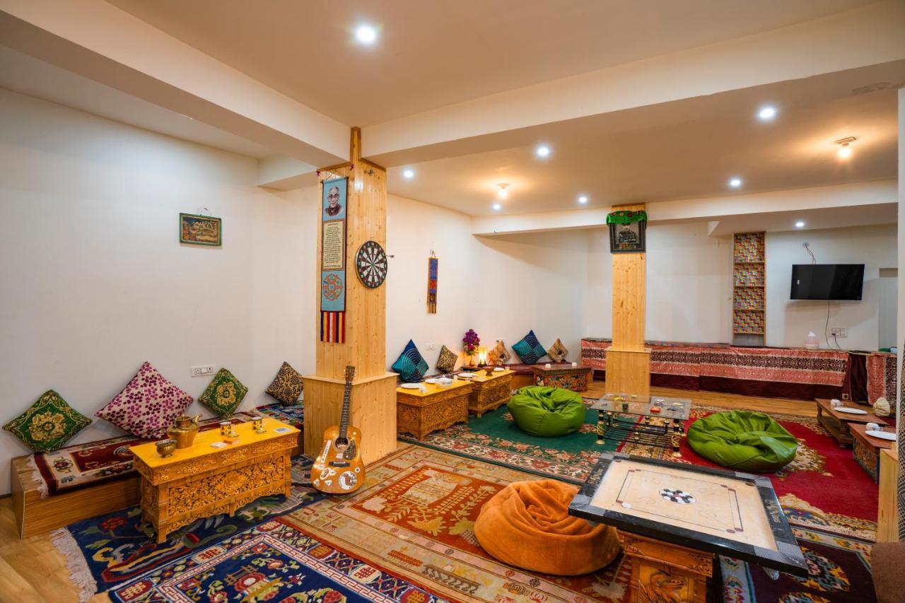 Rainbow Hostelier Лех Экстерьер фото